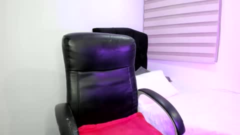 Cristina Laurent online show from December 24, 2024, 12:22 am