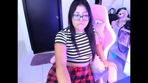 Snapshot of cristinasweet7 chatting on April 8, 2026, 2:22 am cristinasweet7 online show from April 8, 2026, 2:22 am