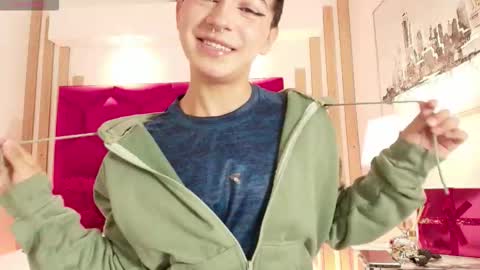 Cristopher  online show from March 18, 2026, 8:34 pm