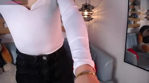 Cristopher  online show from May 12, 2026, 9:01 pm