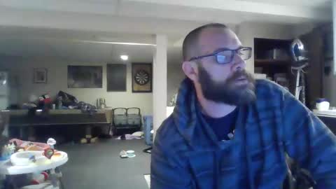 Snapshot of crm400 chatting on March 1, 2026, 3:41 am billybasement online show from March 1, 2026, 3:41 am