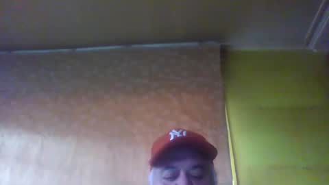 crmperez online show from December 1, 2024, 11:04 pm