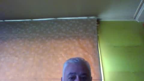 crmperez online show from December 23, 2024, 6:16 pm