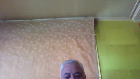 crmperez online show from December 24, 2024, 6:50 pm