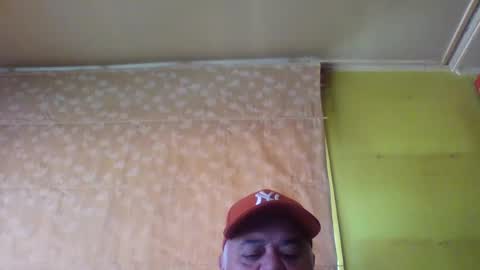 crmperez online show from January 3, 2025, 6:57 pm