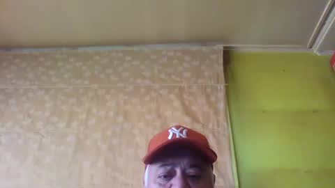 crmperez online show from January 5, 2025, 8:42 pm
