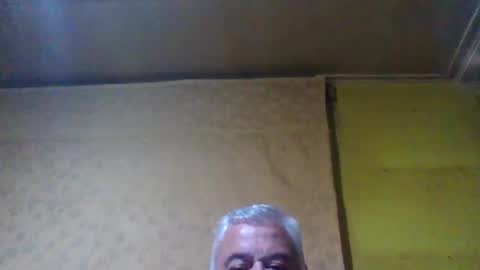 crmperez online show from January 9, 2025, 4:41 am