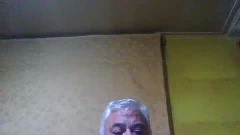 crmperez online show from February 1, 2025, 2:47 am