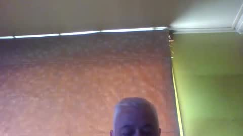 crmperez online show from February 8, 2025, 5:08 pm