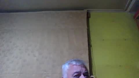 crmperez online show from October 10, 2025, 2:10 am