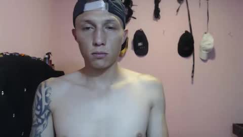 Snapshot of cronos_hot_888 chatting on March 1, 2026, 10:23 pm cronos_hot_888 online show from March 1, 2026, 10:23 pm