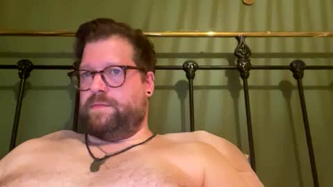 crouchendtiger online show from September 15, 2025, 12:21 am