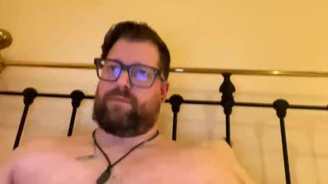 crouchendtiger online show from February 26, 2026, 11:26 pm