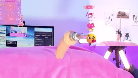 Mia online show from January 15, 2025, 9:41 pm