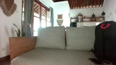 cruelworldxxx online show from December 15, 2025, 11:09 pm