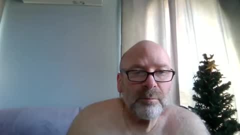 Snapshot of cruising_guy chatting on April 24, 2026, 1:02 pm fun guy online show from April 24, 2026, 1:02 pm