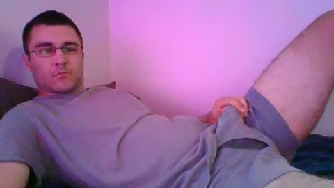 Crush380 online show from December 31, 2024, 7:40 pm