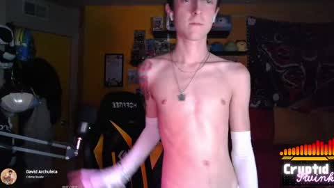 Snapshot of cryptidtwink chatting on October 1, 2025, 4:51 am CryptidTwink online show from October 1, 2025, 4:51 am