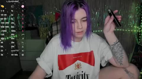 Snapshot of cryptobjgirlv2 chatting on March 9, 2025, 5:06 pm Lilith online show from March 9, 2025, 5:06 pm