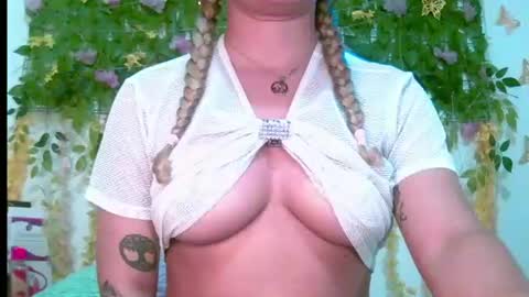 Snapshot of crysrus chatting on July 1, 2026, 1:07 am crysrus online show from July 1, 2026, 1:07 am