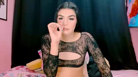 Snapshot of crystal420_ chatting on November 2, 2025, 5:32 am Instagram cristal espinosa1 online show from November 2, 2025, 5:32 am