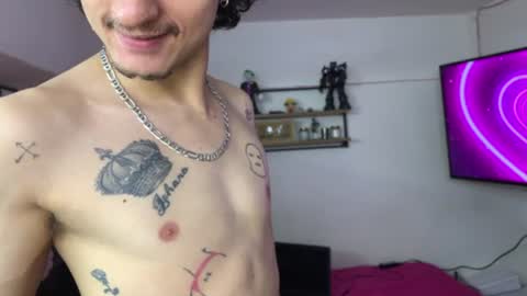 Snapshot of crystal5358 chatting on August 1, 2026, 12:43 am crystal5358 online show from August 1, 2026, 12:43 am