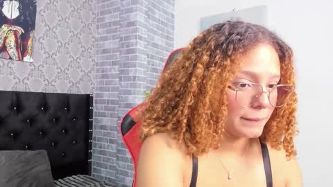 Snapshot of crystal_bunn chatting on November 29, 2025, 6:00 pm Crystal online show from November 29, 2025, 6:00 pm