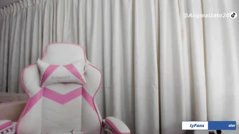 angie  online show from December 21, 2025, 3:24 am