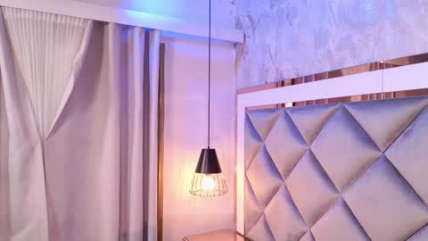 Snapshot of crystal_gilton chatting on May 23, 2026, 7:07 pm crystal_gilton online show from May 23, 2026, 7:07 pm