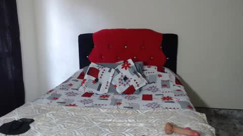   Crystal  Milf online show from September 10, 2025, 4:51 pm