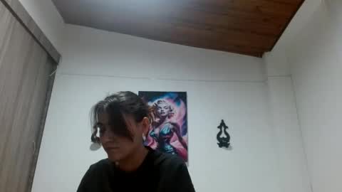 Crystal Blaze online show from May 31, 2026, 9:38 pm