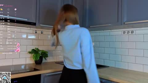 Diva online show from December 15, 2025, 6:17 am