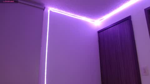 Olivia  online show from January 11, 2025, 3:23 am