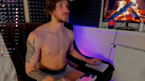 Crys online show from December 8, 2024, 3:43 am