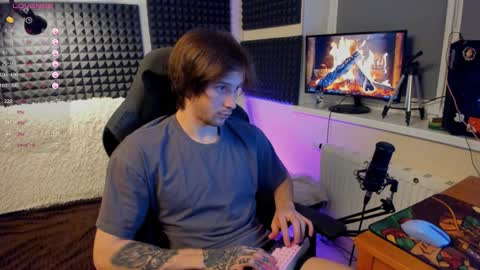 Crys online show from December 14, 2024, 9:45 pm