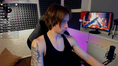 Crys online show from December 22, 2024, 7:31 pm