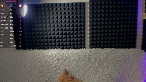 Crys online show from January 4, 2025, 11:38 pm