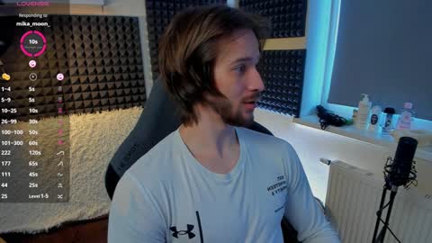 Crys online show from February 3, 2025, 8:13 am