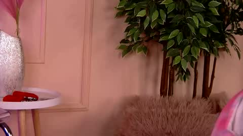 crystallred online show from March 22, 2026, 4:16 am