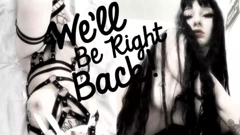 Sasha    Make me moan with patterns   good music here  online show from January 7, 2026, 11:29 pm