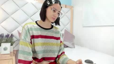 Snapshot of crystalstonee1 chatting on May 22, 2026, 6:46 pm Crystal online show from May 22, 2026, 6:46 pm