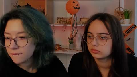 crysten878 online show from November 1, 2025, 9:22 am