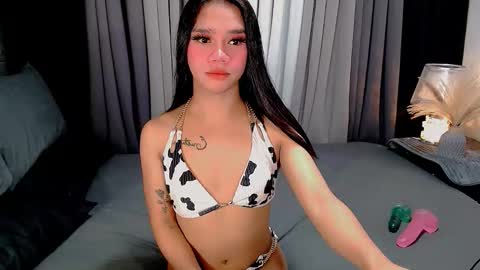 Snapshot of crytastal_lust1212 chatting on October 13, 2025, 8:36 am bea takashi online show from October 13, 2025, 8:36 am