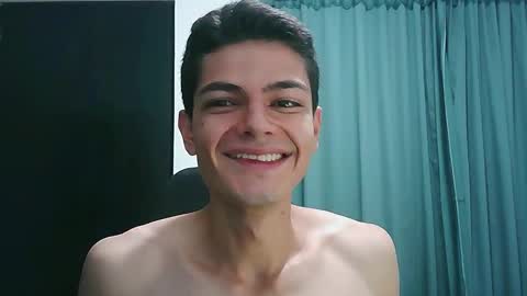 cualquierlugar online show from September 19, 2025, 5:57 pm