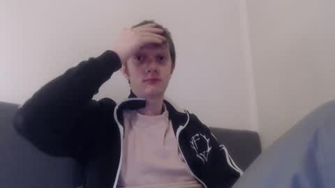 cube93 online show from February 15, 2025, 10:42 pm