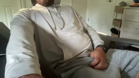 cuckgriff23 online show from August 4, 2026, 2:52 pm