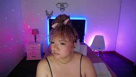 cuckoldlover69_ online show from December 1, 2024, 4:29 pm