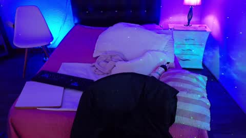 cuckoldlover69_ online show from February 7, 2025, 3:01 am