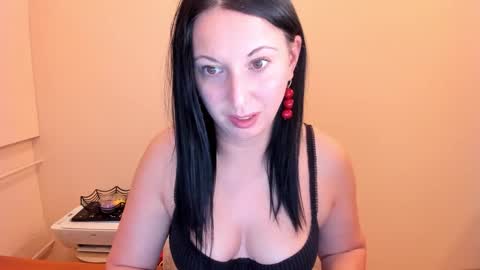 HELEN online show from February 16, 2025, 3:38 pm