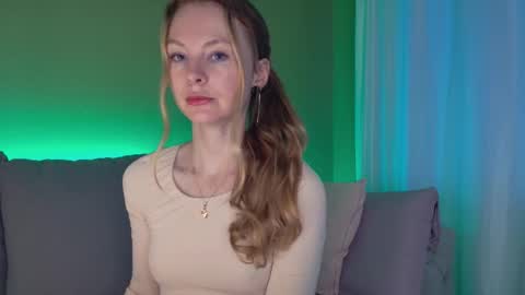 Snapshot of cuddle_kitten chatting on January 18, 2026, 5:44 am Alexia online show from January 18, 2026, 5:44 am